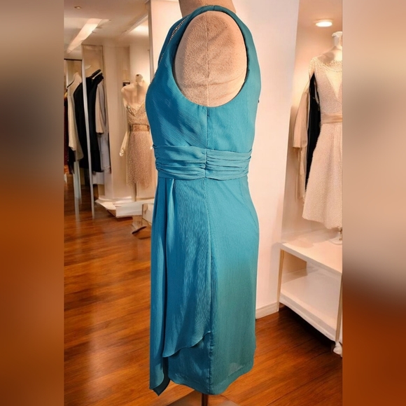 Elegant Teal One-Shoulder Dress - Picture 3 of 6